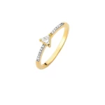 JOYAS ANILLO SOLITARIO TRIANGULO CON PIEDRAS DE CIRCONIAS, TAMAÑO 24 baño de oro 18k